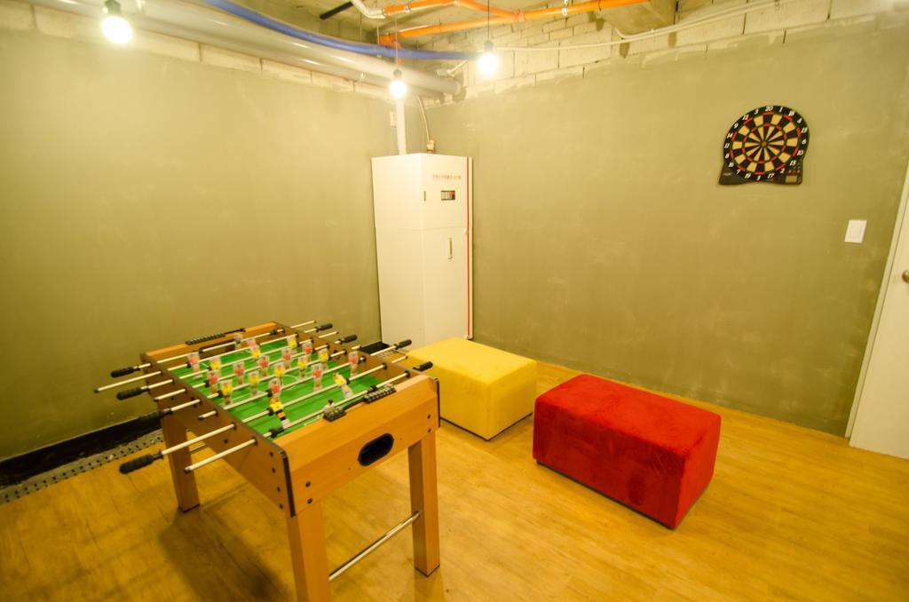 Kimchee Sinchon Guesthouse Сеул Экстерьер фото