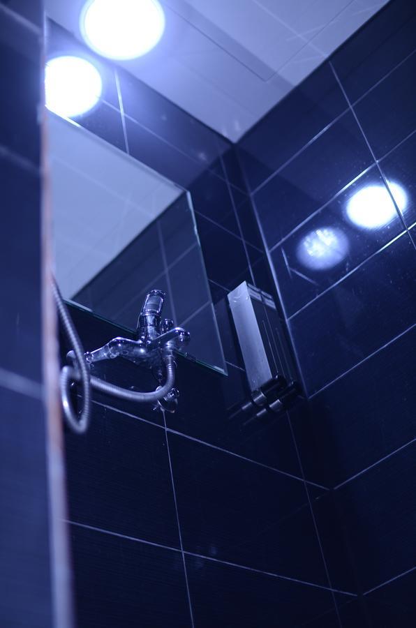 Kimchee Sinchon Guesthouse Сеул Экстерьер фото